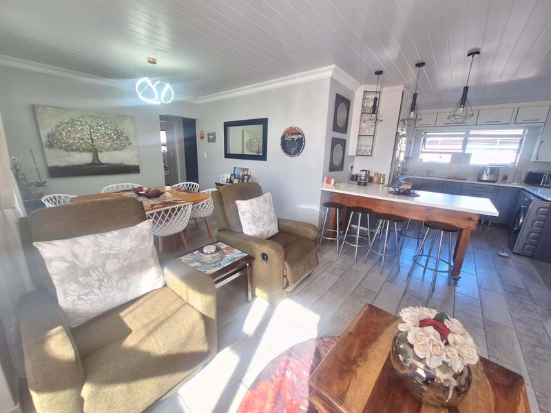 3 Bedroom Property for Sale in Dana Bay Western Cape